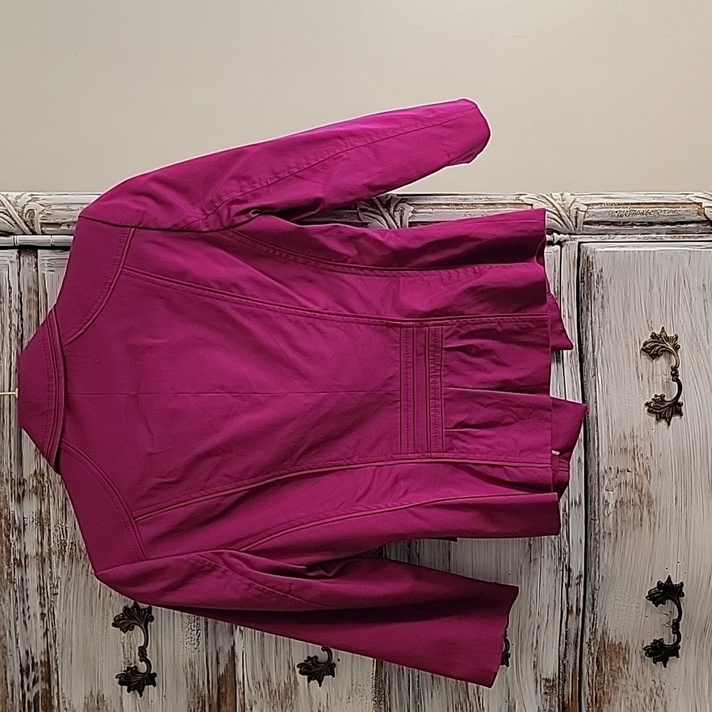 White House Black Market Fuchsia Blazer - Picture 4 of 8